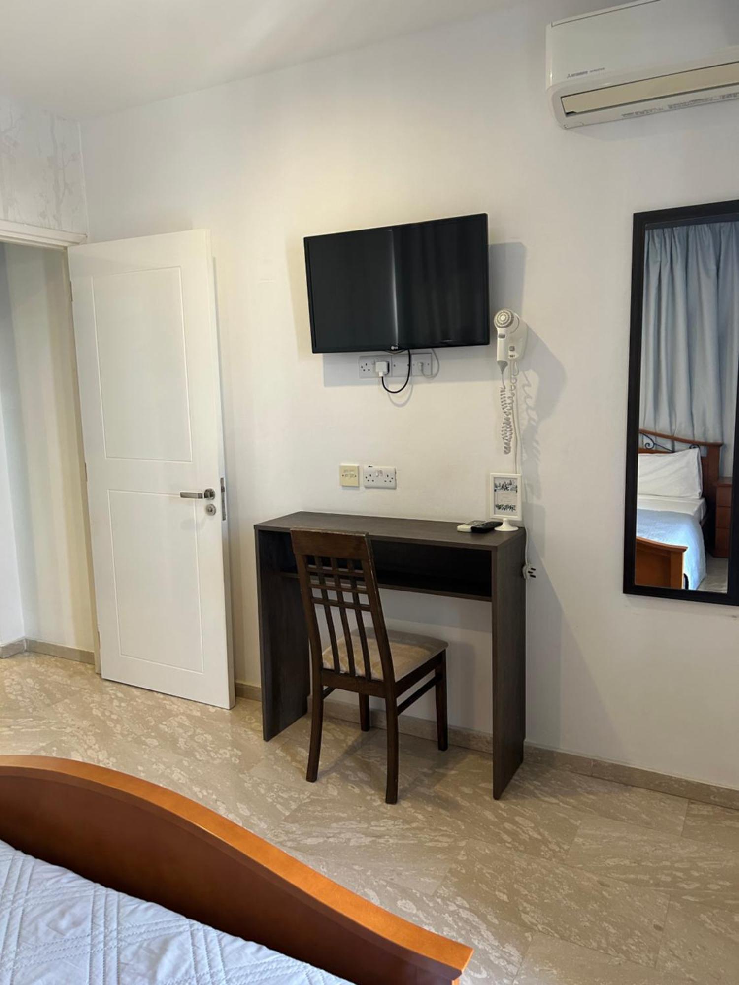 St Elena Boutique Residence Lárnaka Kültér fotó