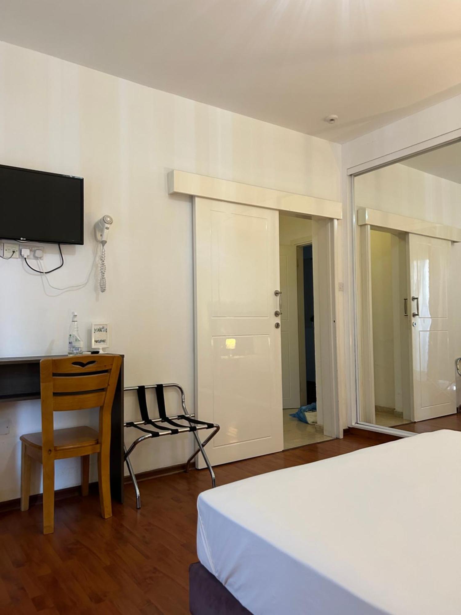 St Elena Boutique Residence Lárnaka Kültér fotó